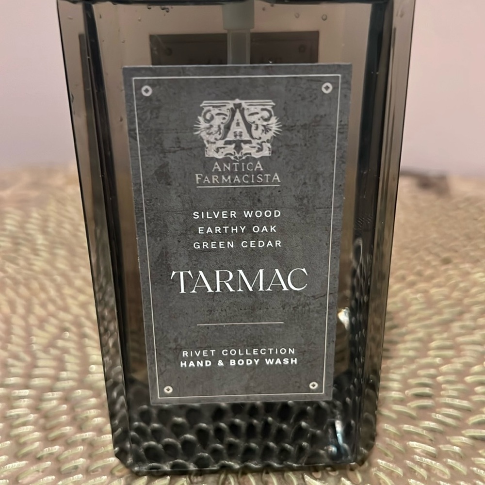 Antica Farmacista TARMAC Rivet Collection Hand & Body Wash - Picture 2 of 6